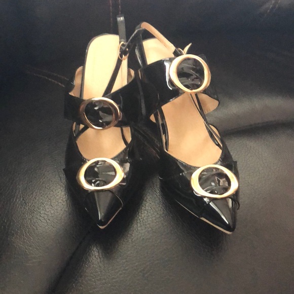 Heel - Picture 2 of 5